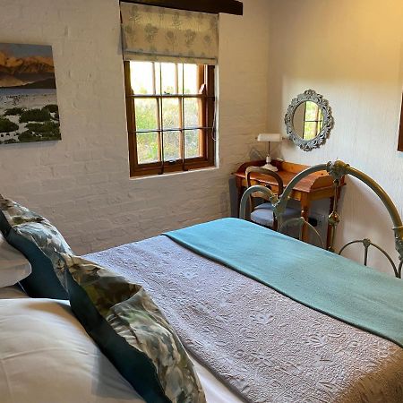 Hidden Stream Cottage Bettyʼs Bay Екстериор снимка